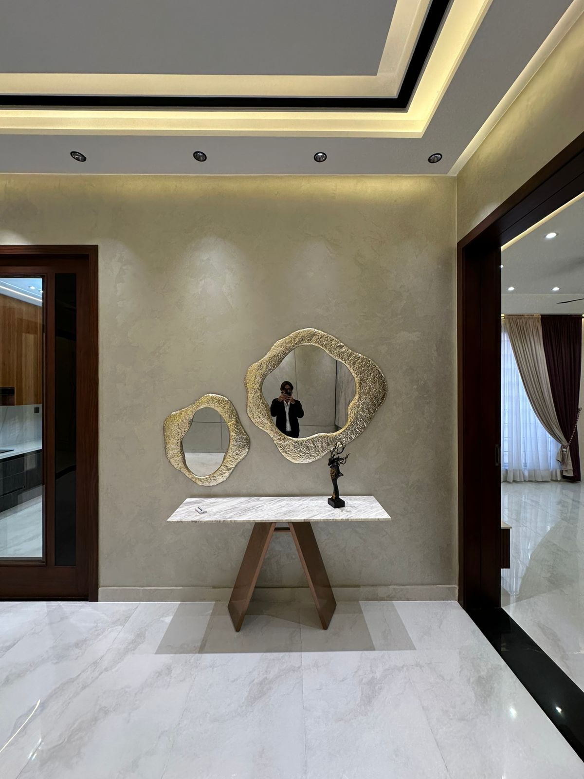 10 Marla Luxury Designer House - Image 16