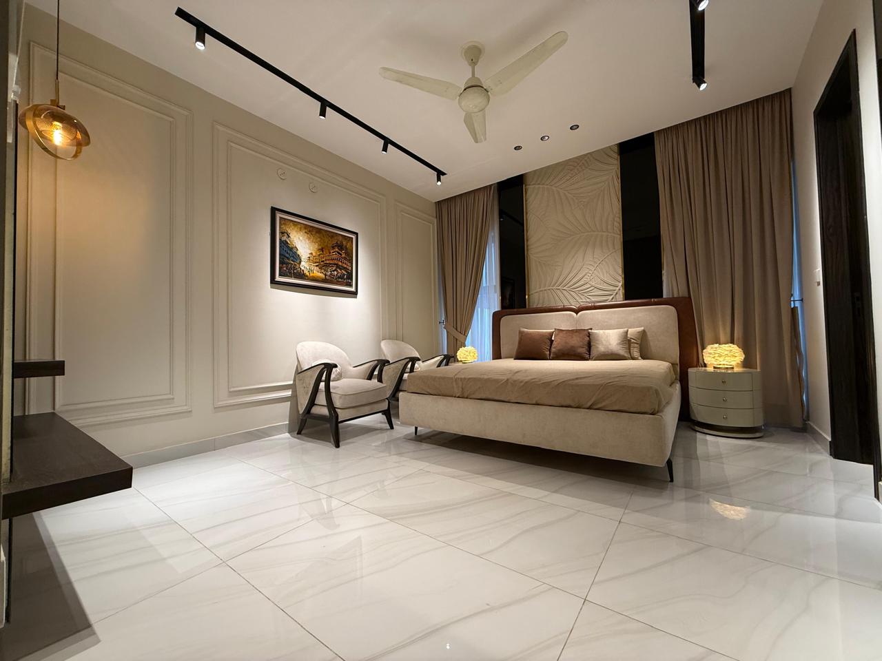 10 Marla Luxury Designer Furnished House - Image 2