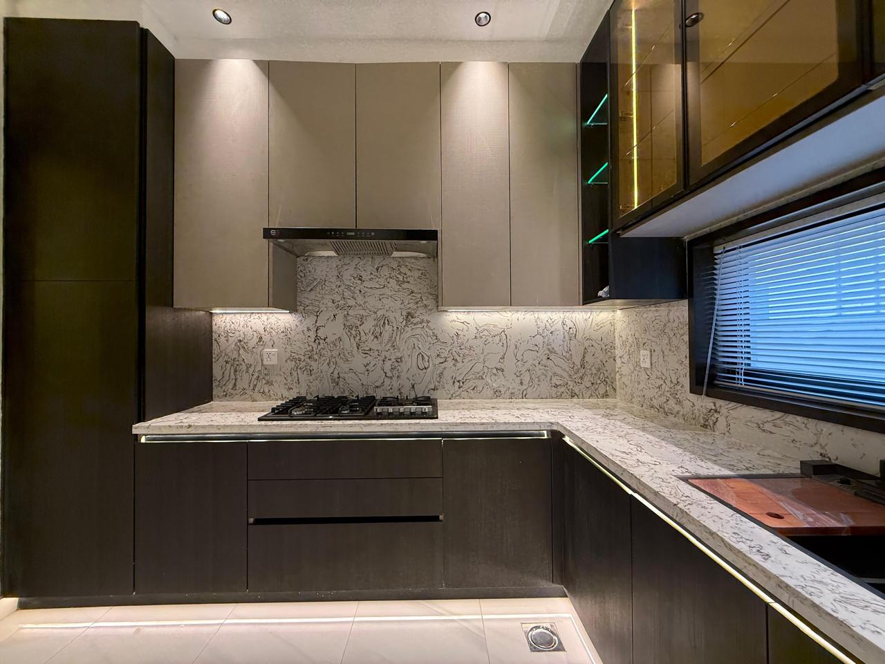 10 Marla Luxury Designer Furnished House - Image 17