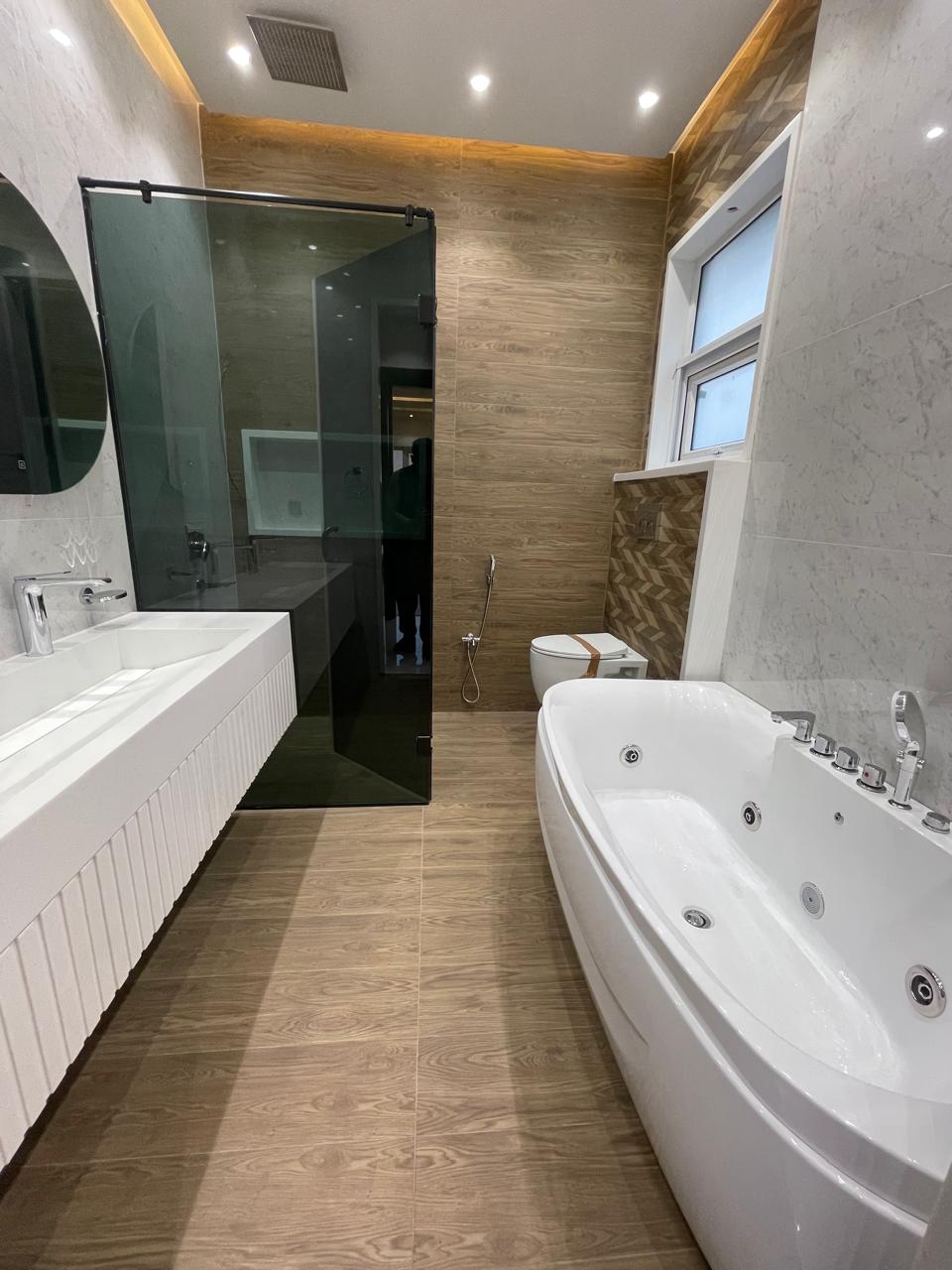 12.5 Marla Modern House - Image 10