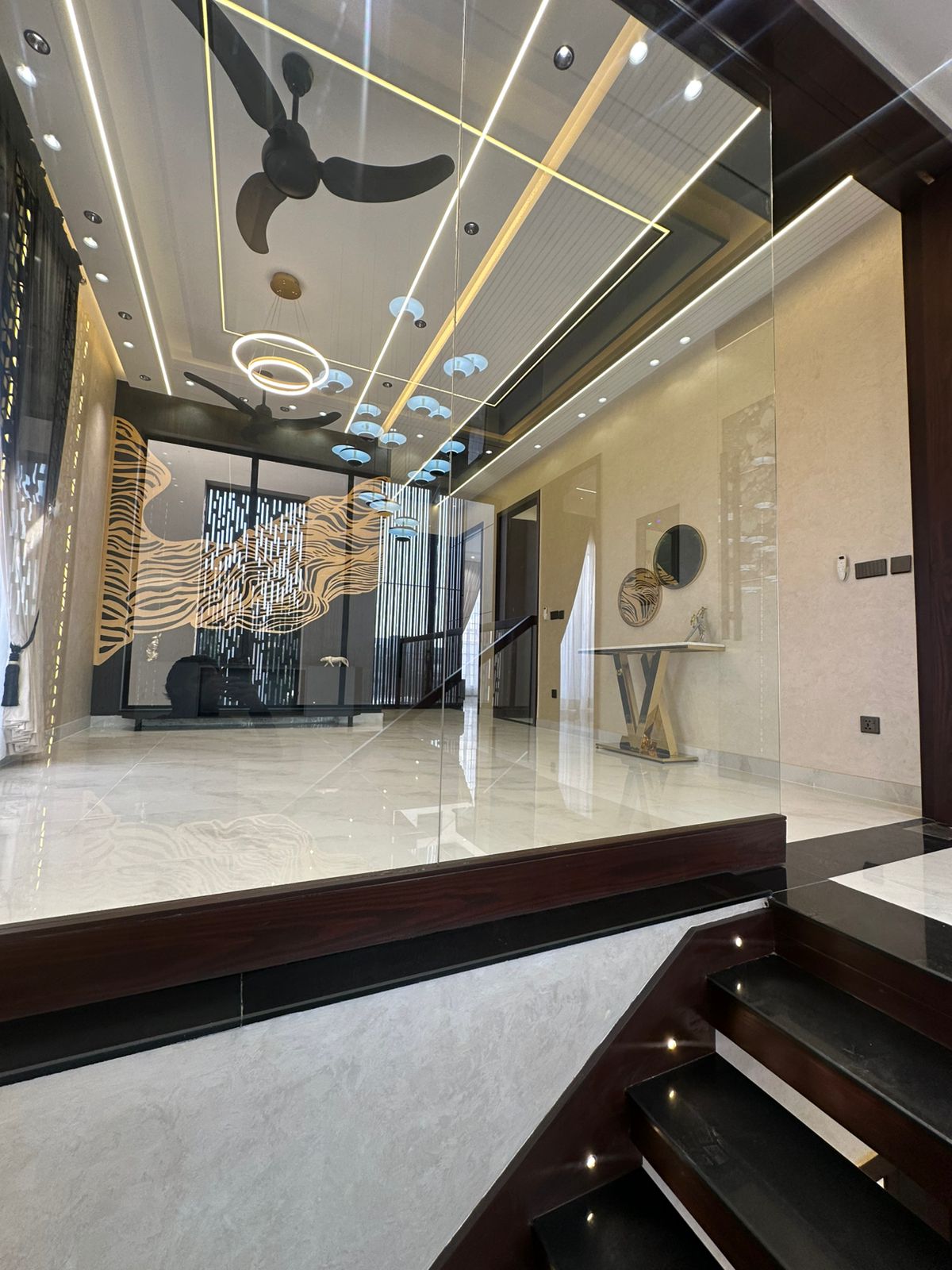 11 Marla House in Bahria Town Lahore - Image 9