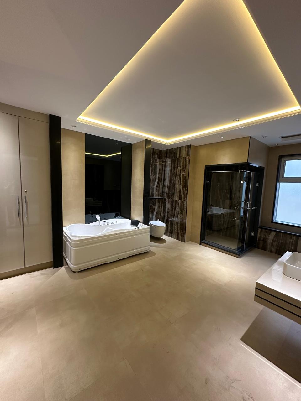 4 Kanal Furnished House - Image 4