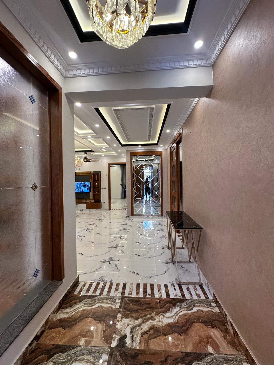 10 Marla House in Johar Block - Image 10