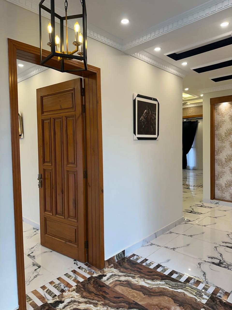 10 Marla House in Johar Block - Image 21